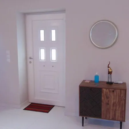 Farmhouse Main 1