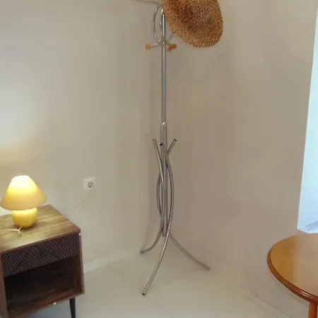 Farmhouse Main 1 *
